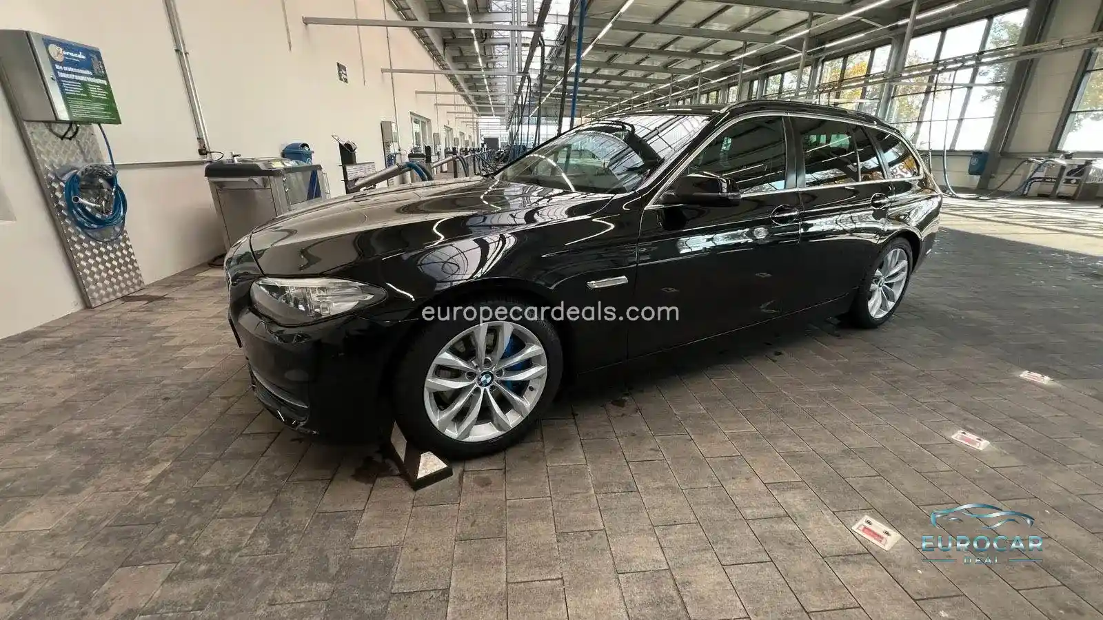 BMW 525