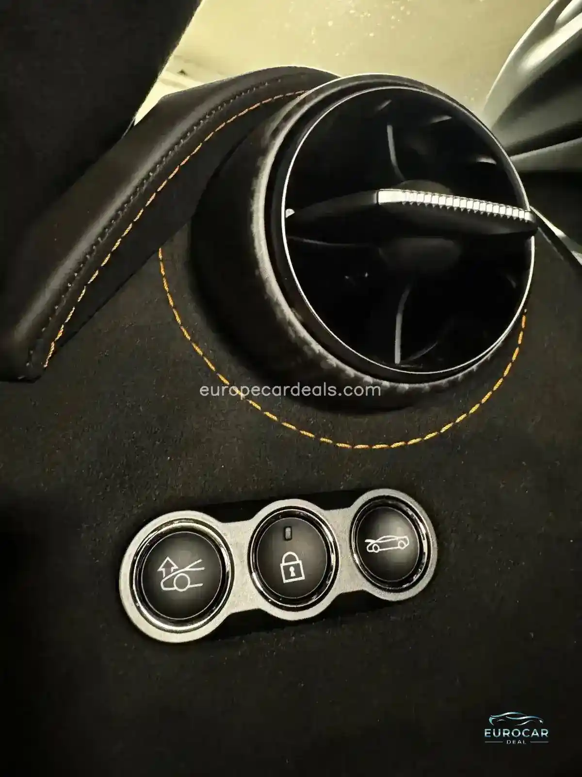 McLaren 750S
