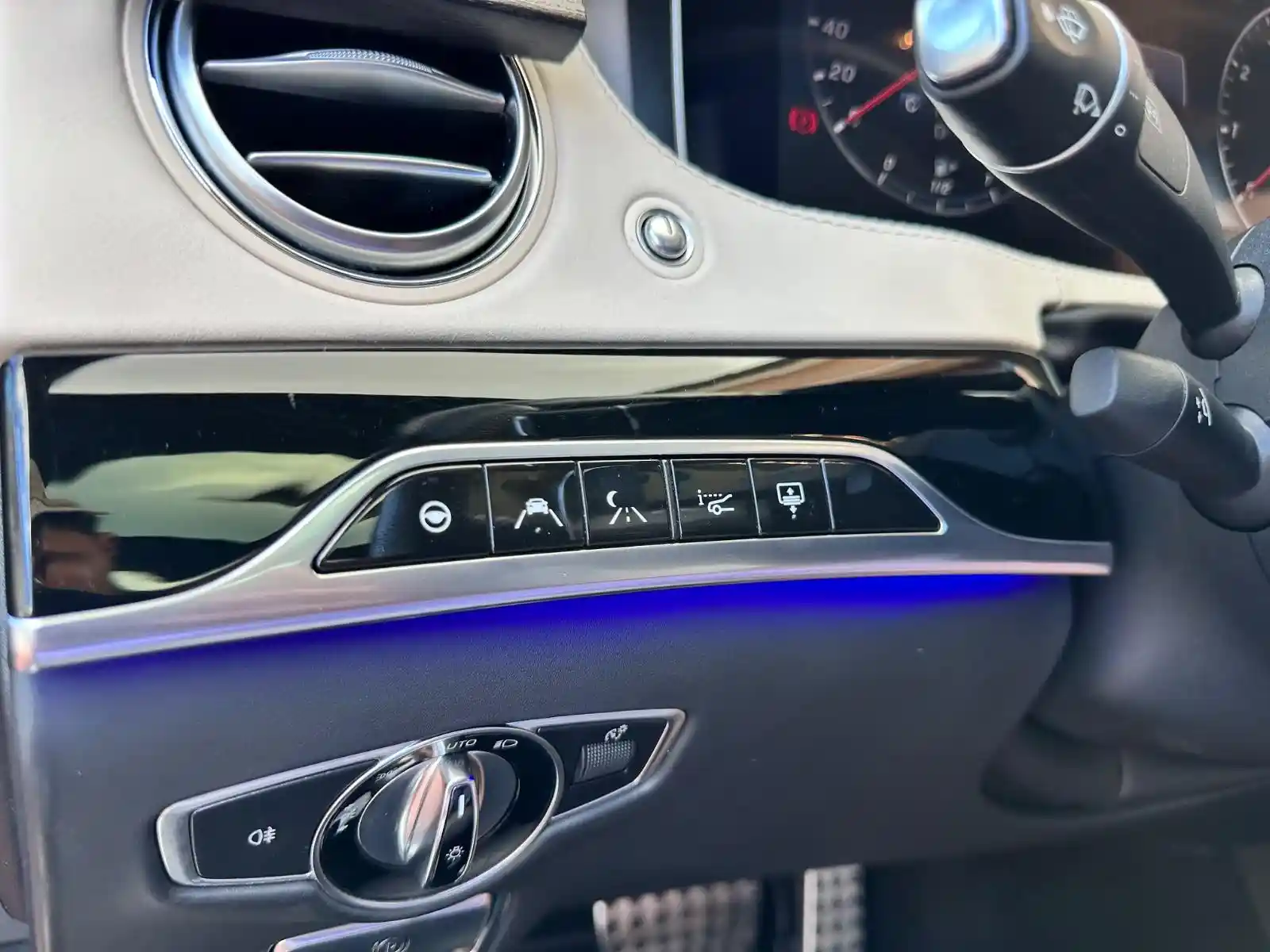 Mercedes-Benz S 560