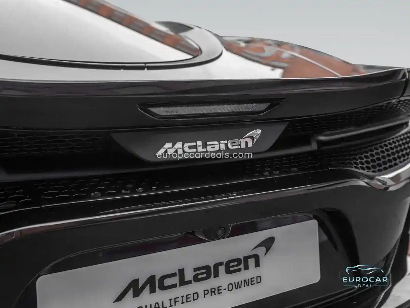 McLaren GT
