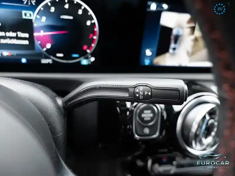 Mercedes-Benz CLA 220