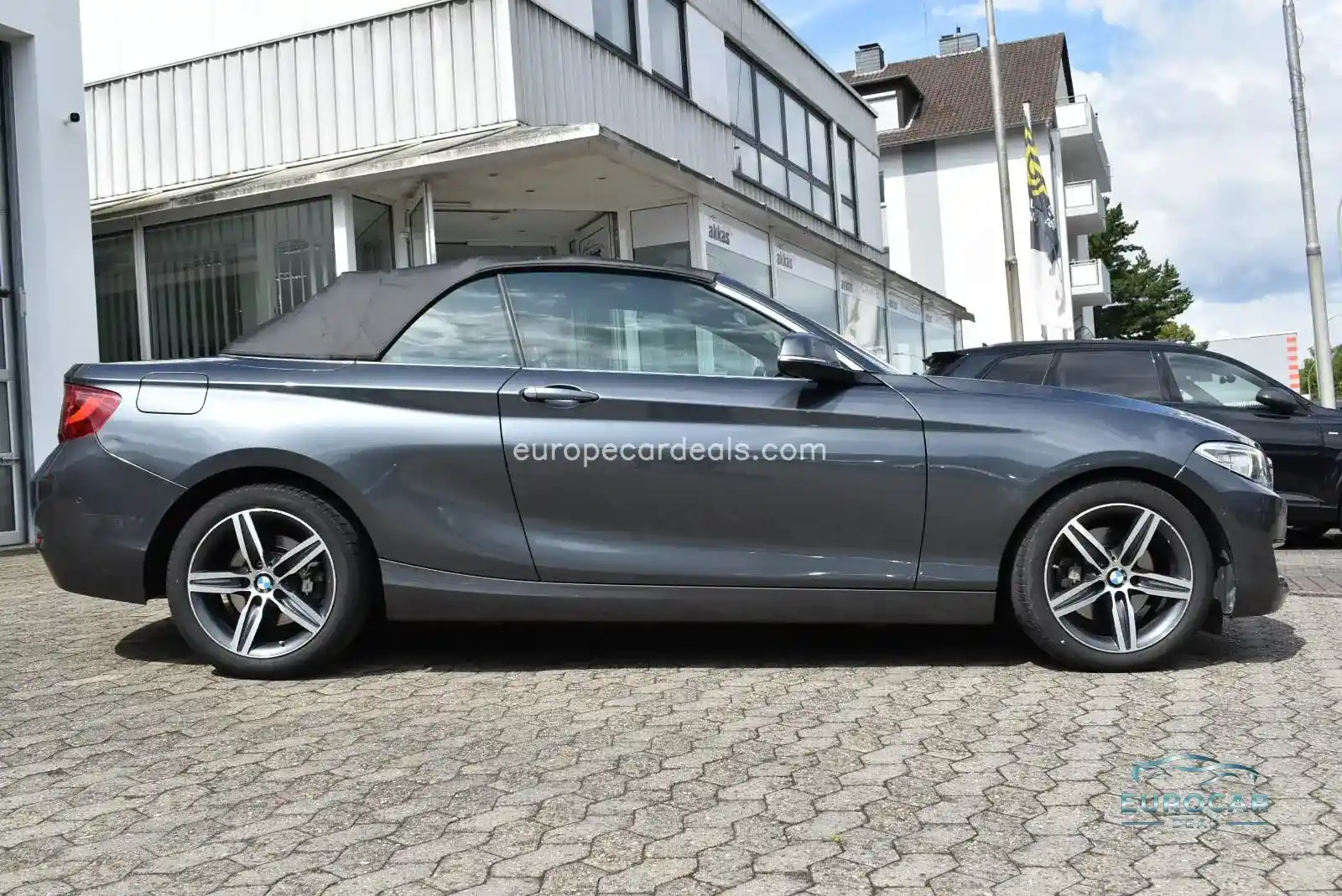BMW 220