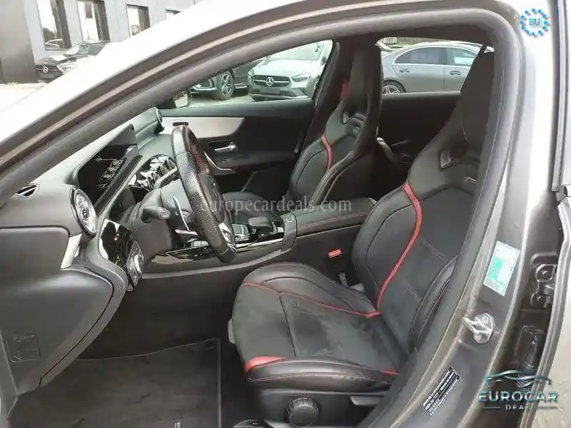 Mercedes-Benz A 35 AMG