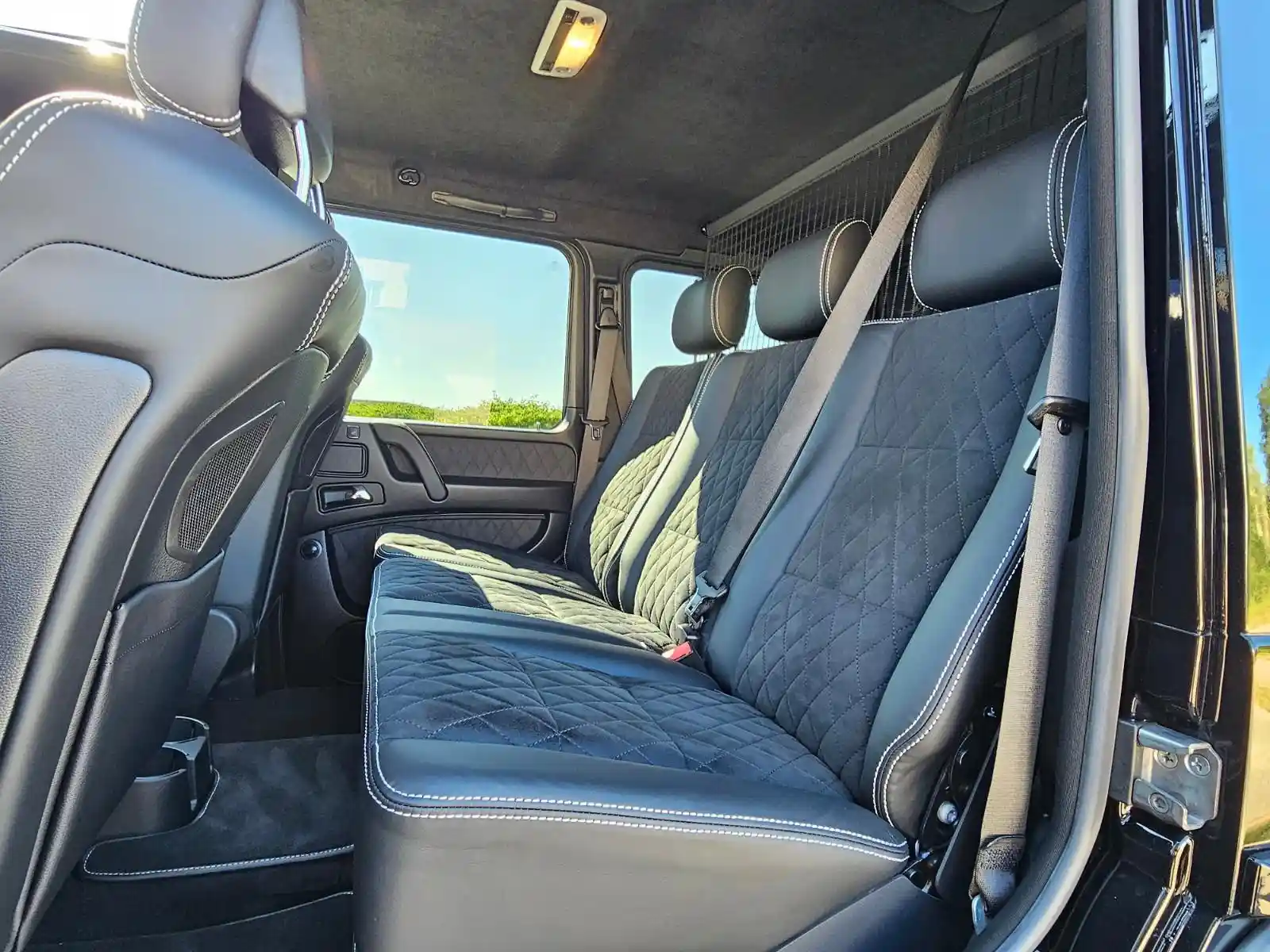 Mercedes-Benz G 500