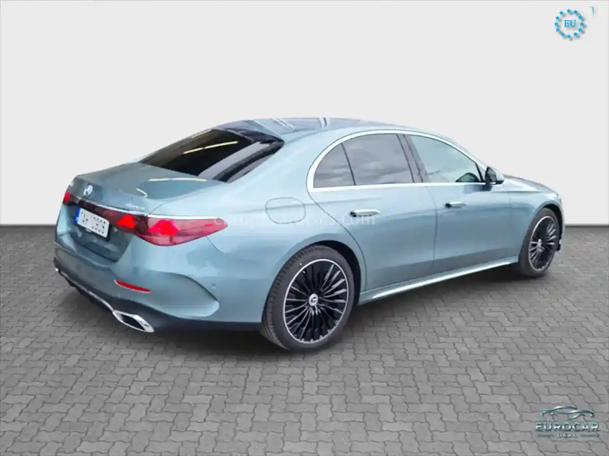 Mercedes-Benz E 220