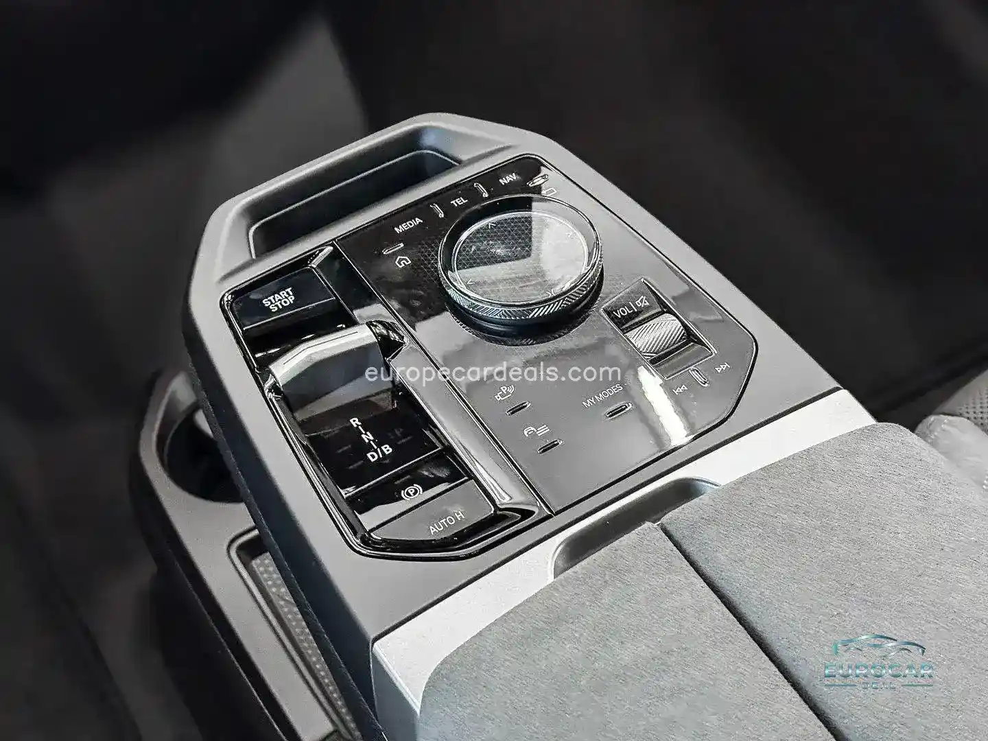 BMW iX