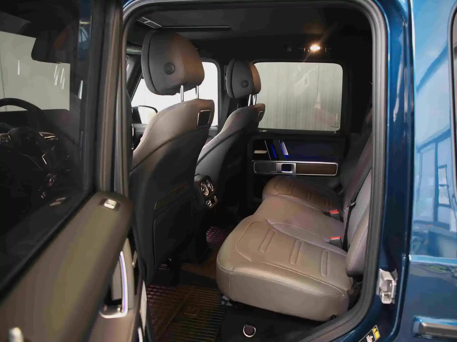 Mercedes-Benz G 500