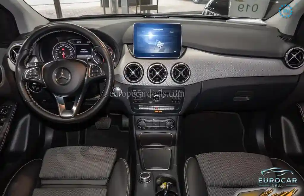 Mercedes-Benz B 220
