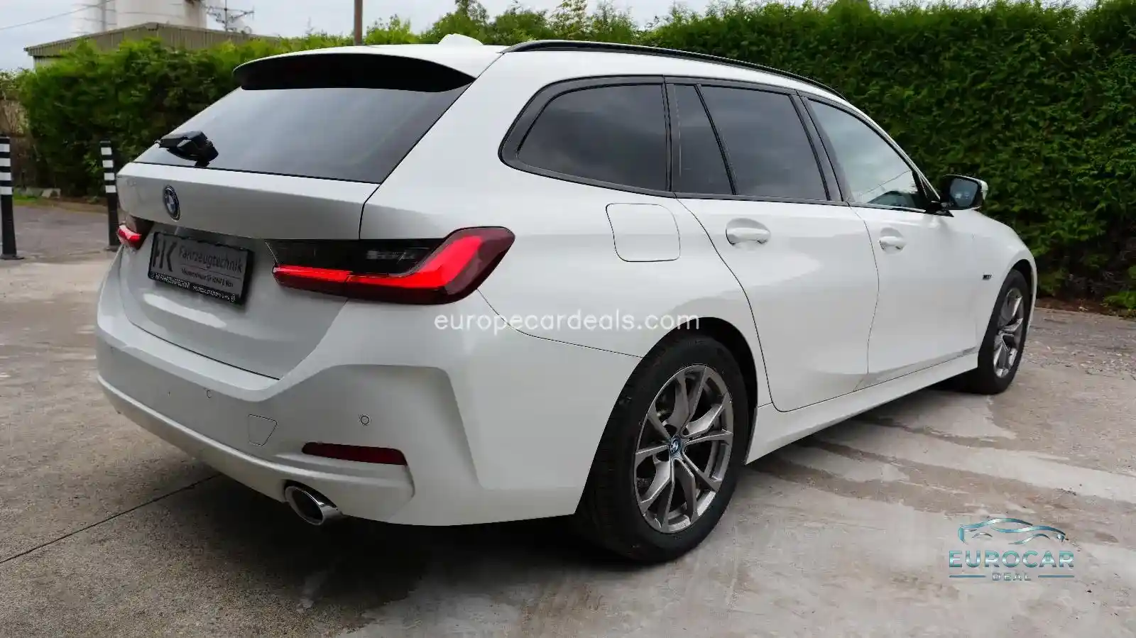 BMW 330