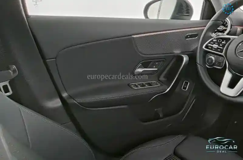 Mercedes-Benz A 220