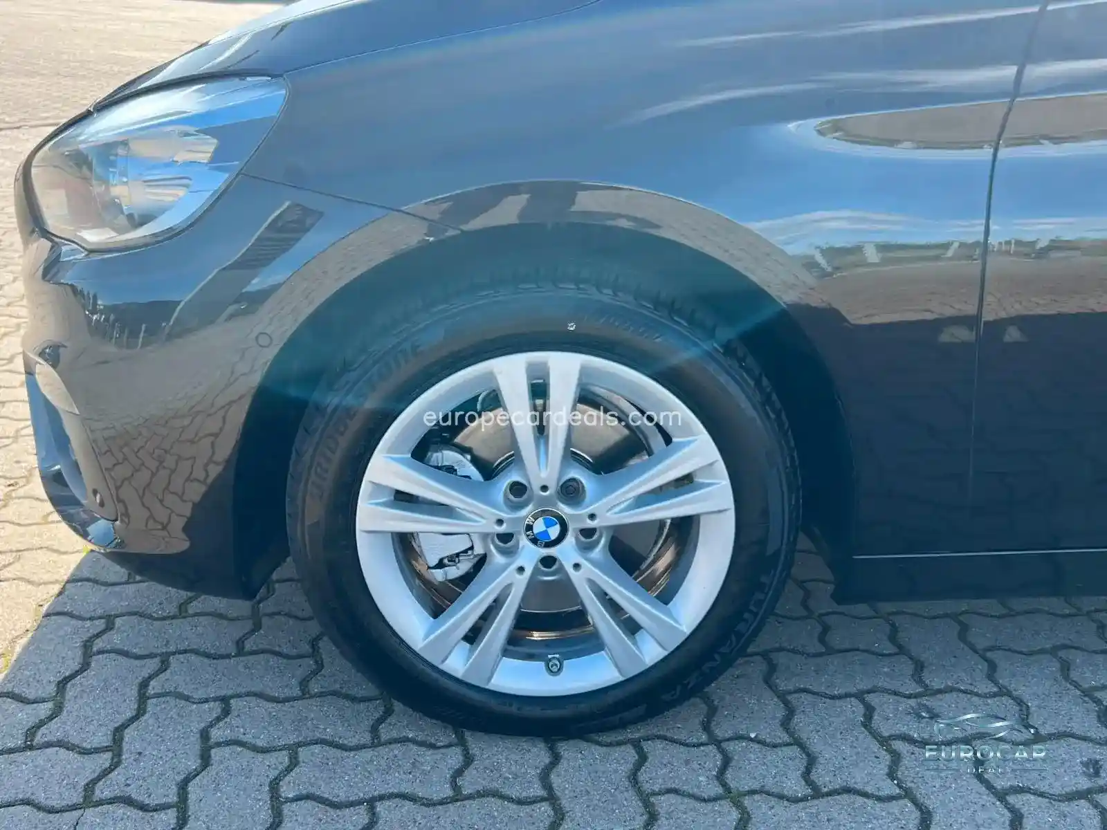 BMW 220