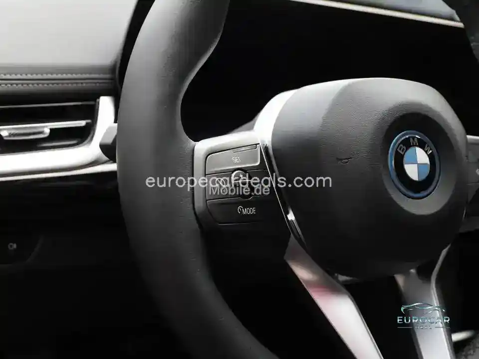 BMW iX1