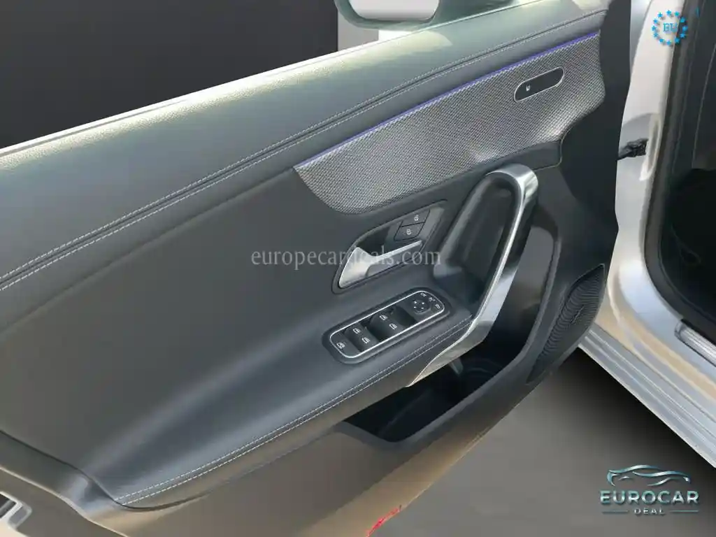 Mercedes-Benz A 220