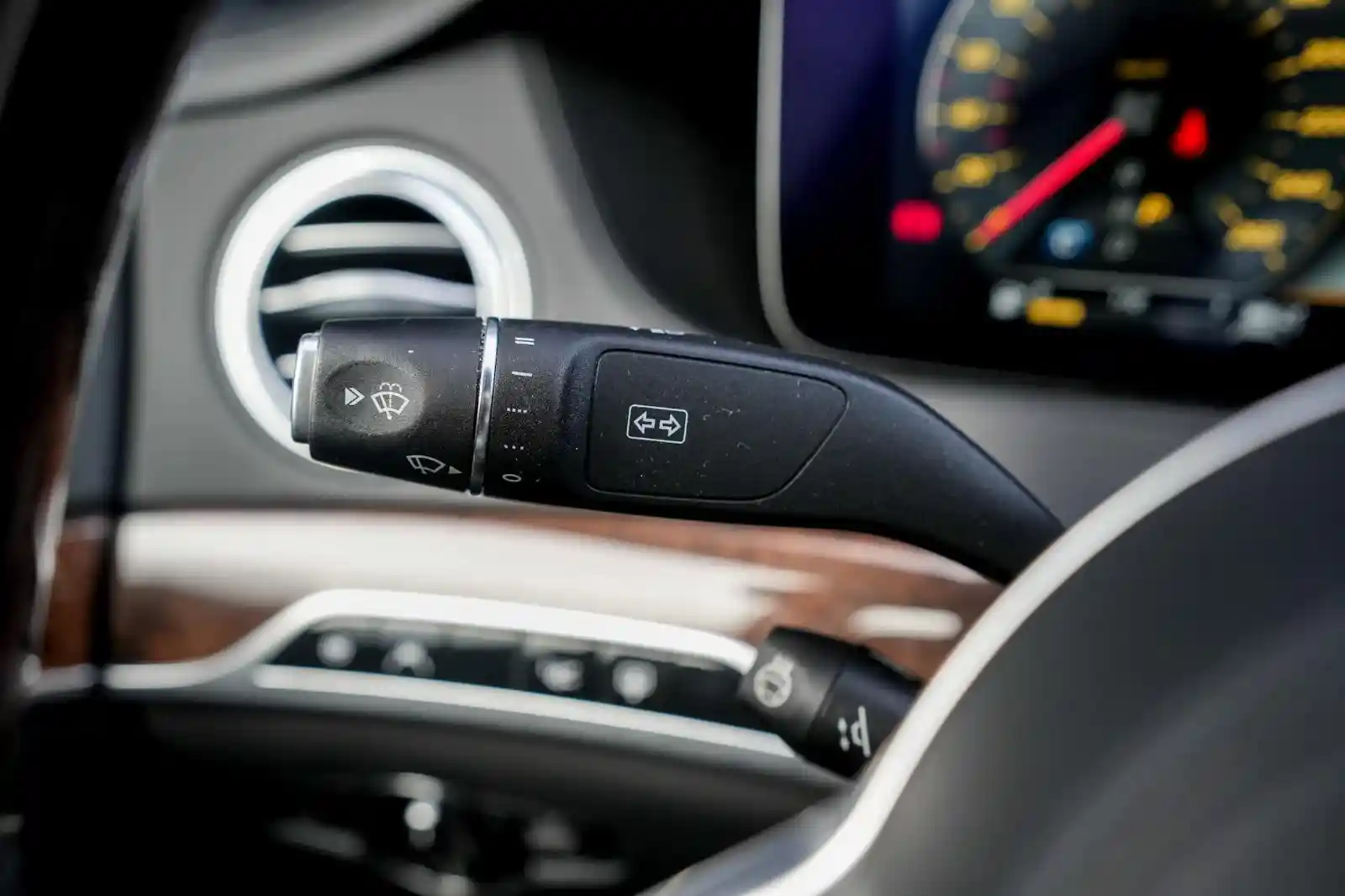 Mercedes-Benz S 560