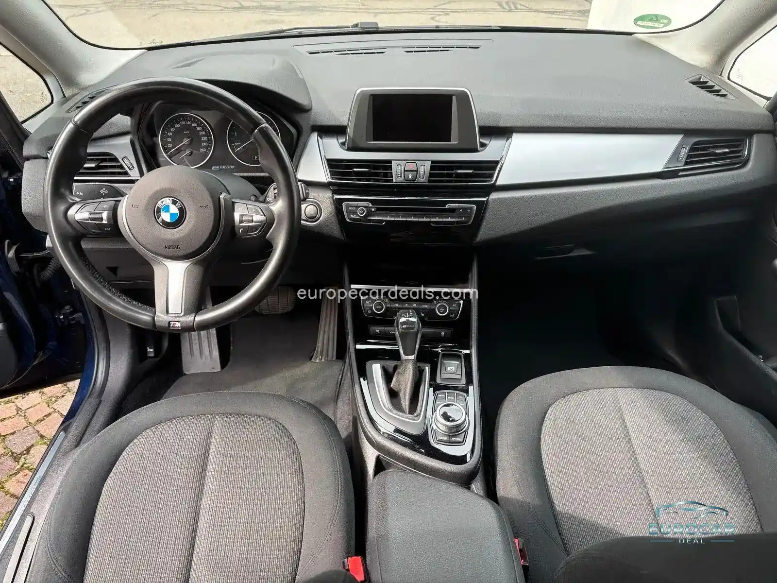 BMW 225