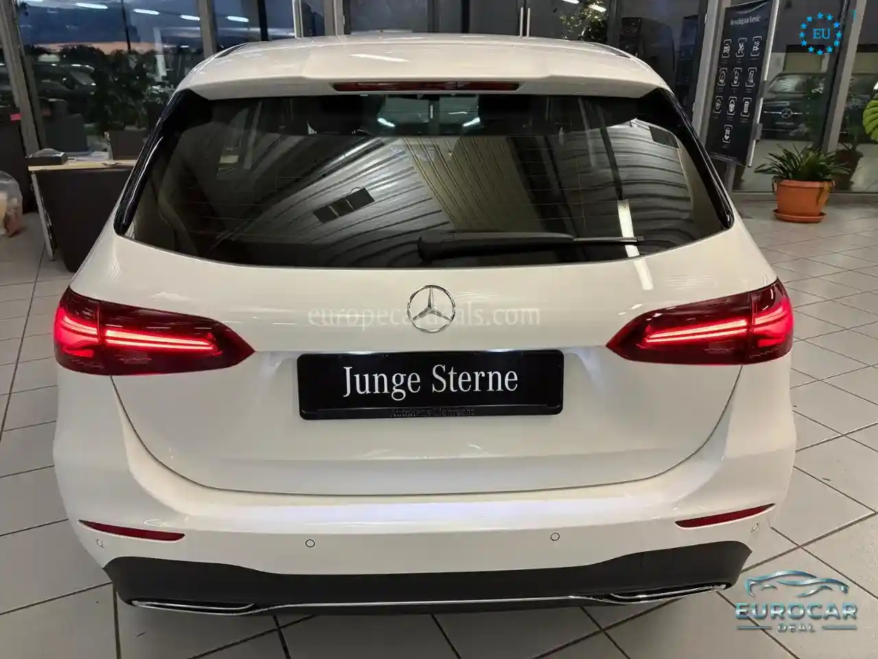 Mercedes-Benz B 200