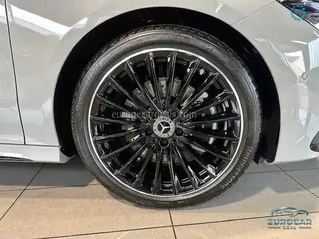 Mercedes-Benz CLA 220