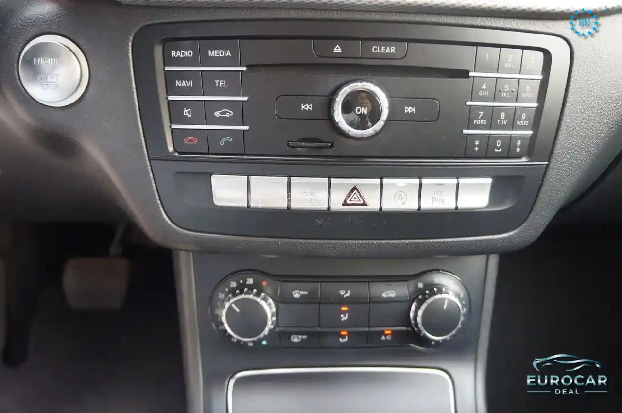Mercedes-Benz B 180