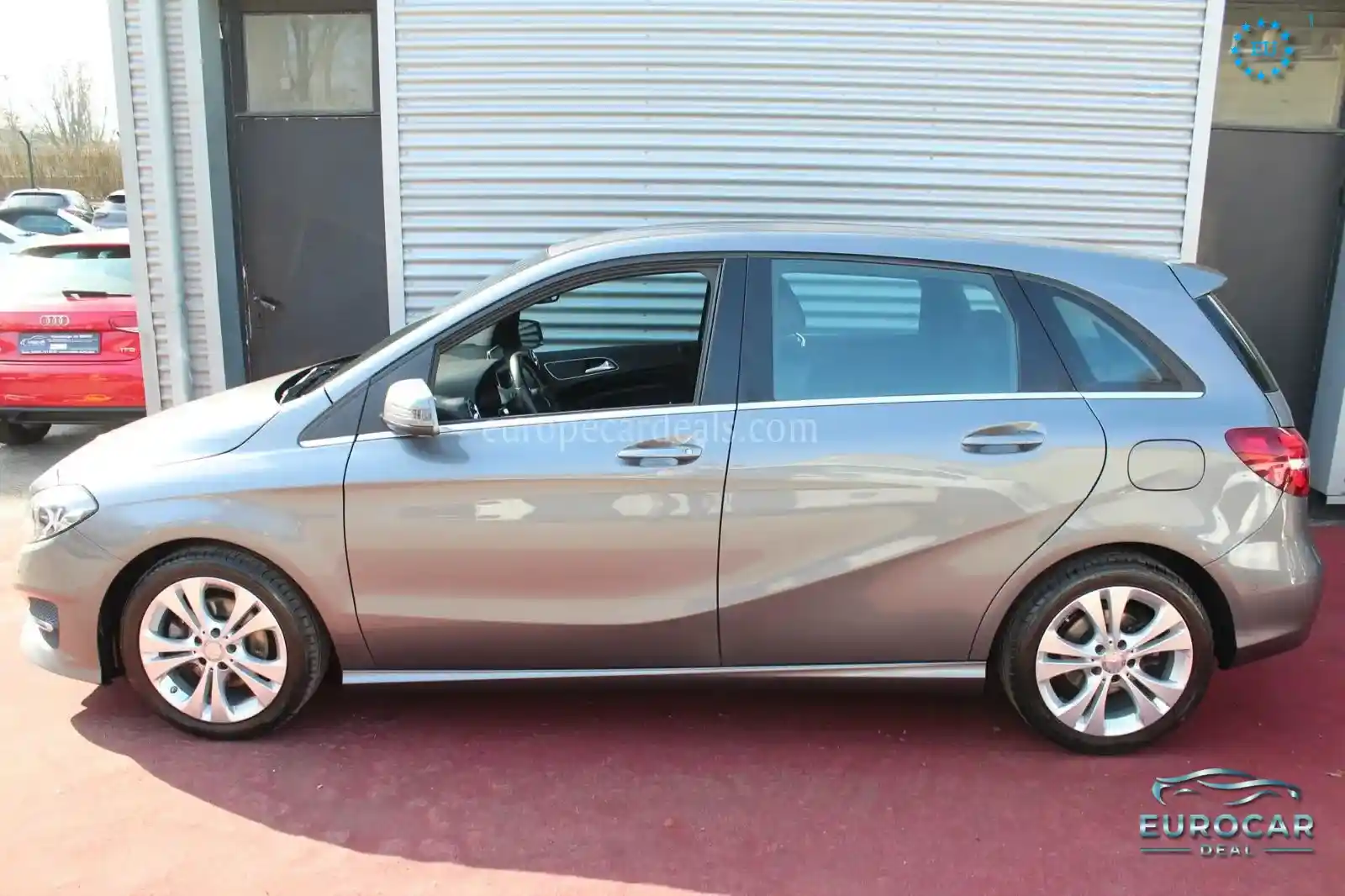 Mercedes-Benz B 200