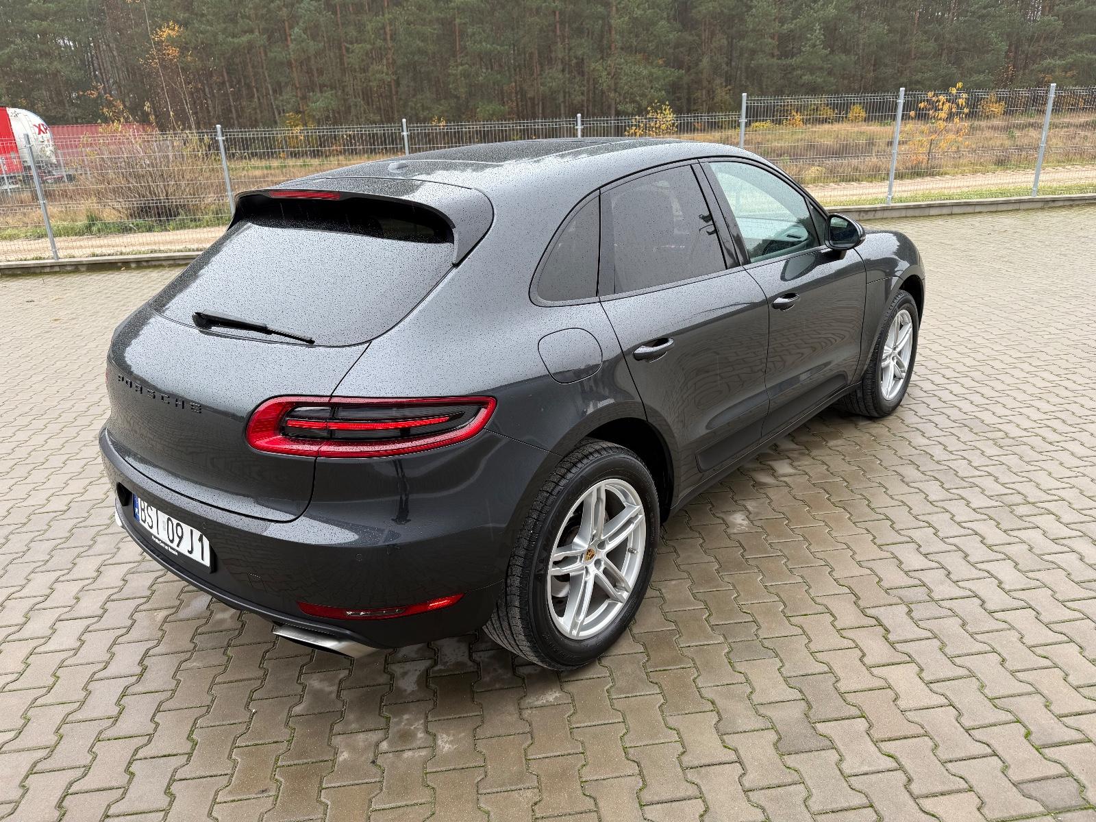 Porsche Macan