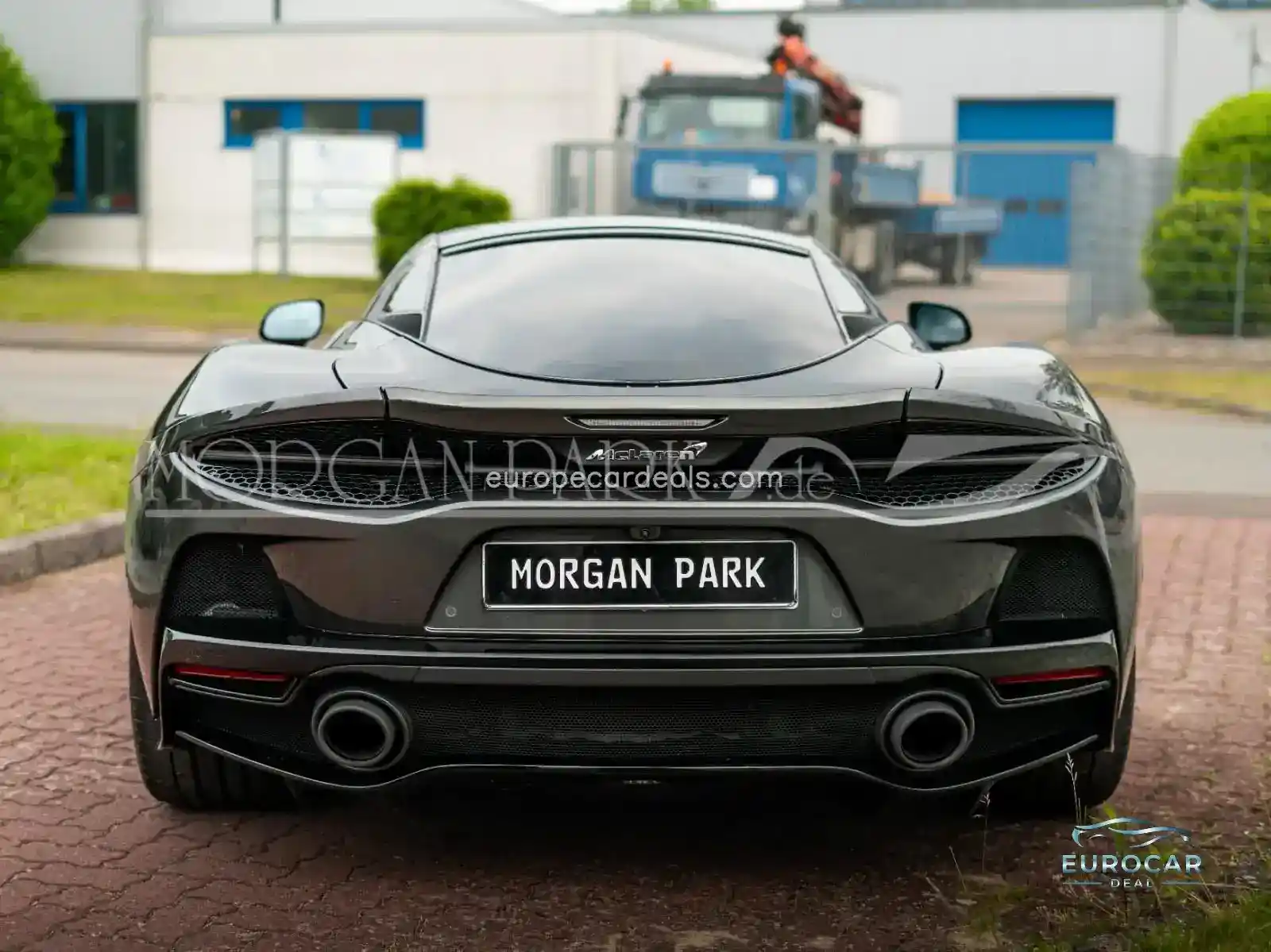 McLaren GT