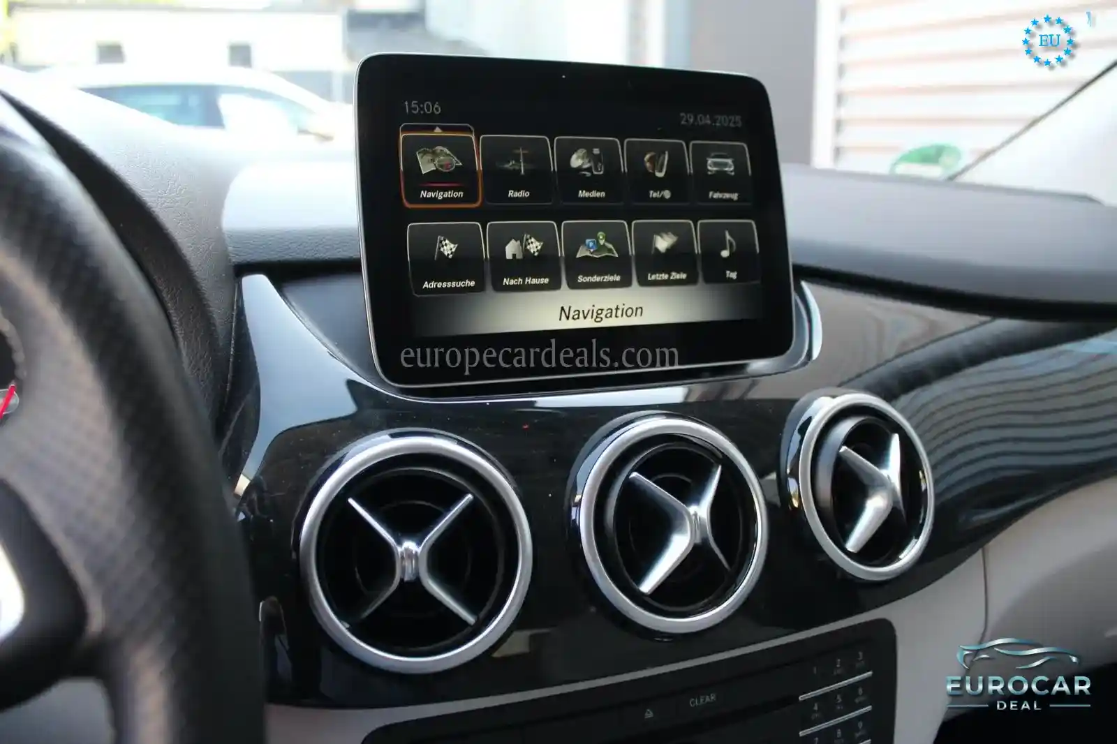Mercedes-Benz B 180