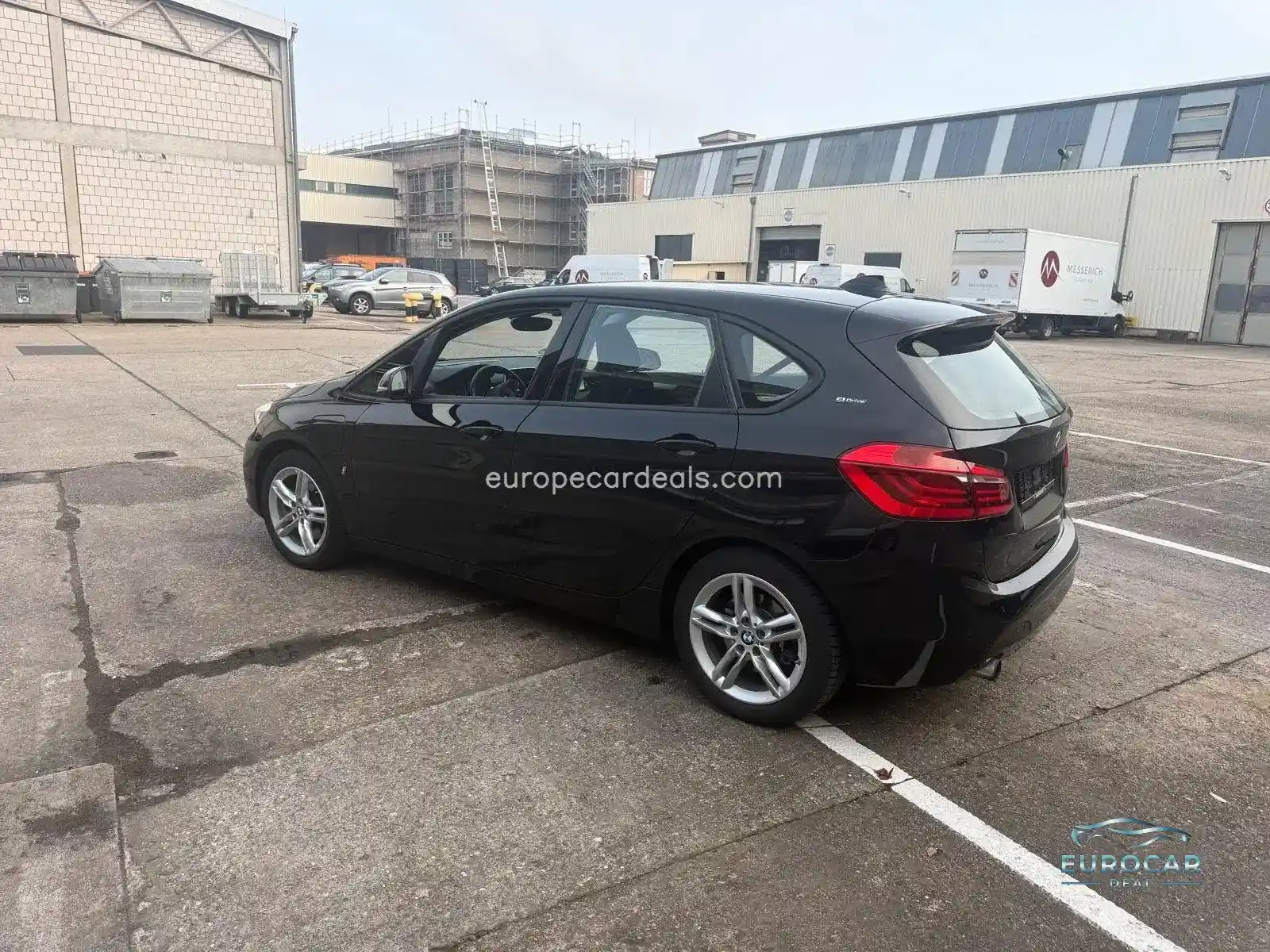 BMW 225