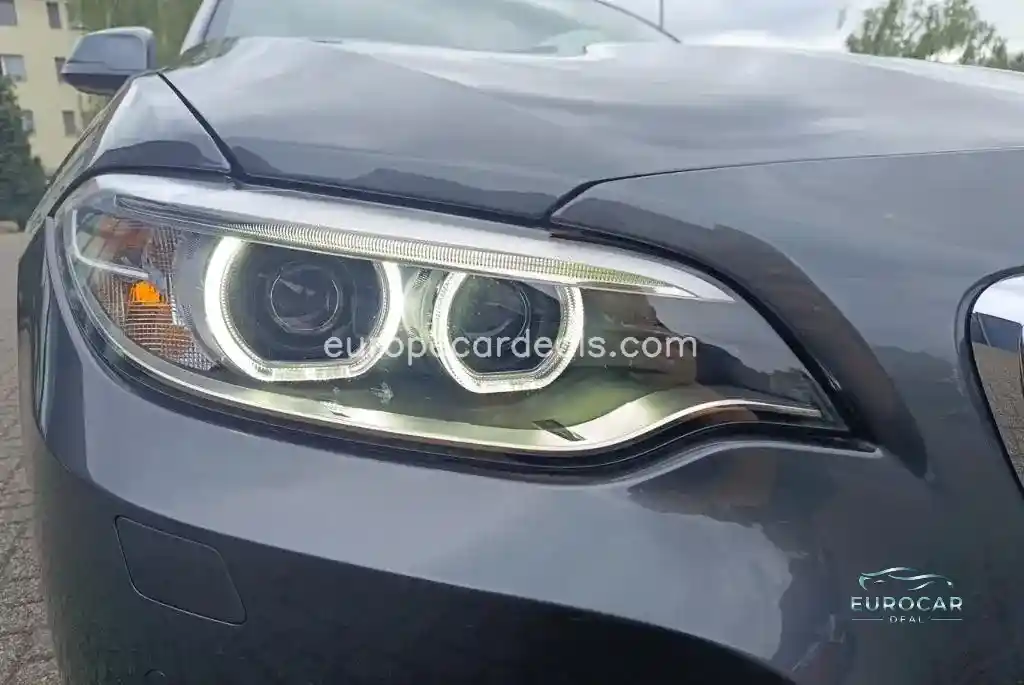 BMW 218