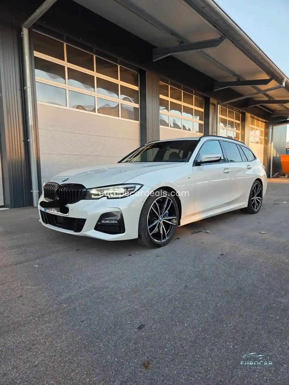 BMW 330