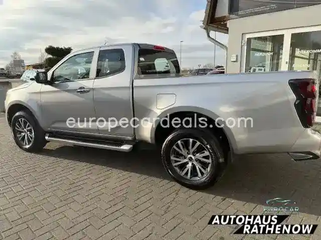 Space Cab 4X4 Allrad LSE Autom.MY2025 Lede