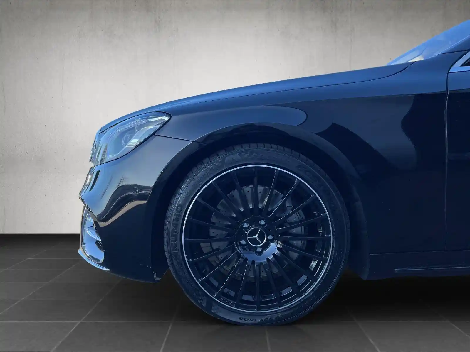 Mercedes-Benz S 560