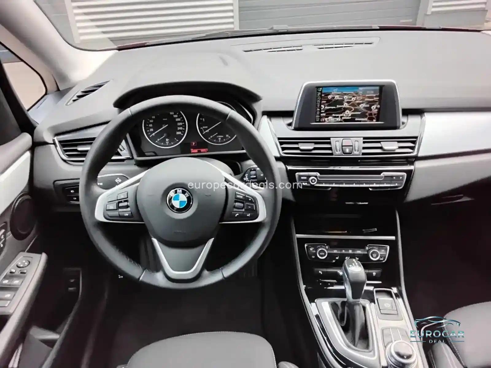 BMW 225