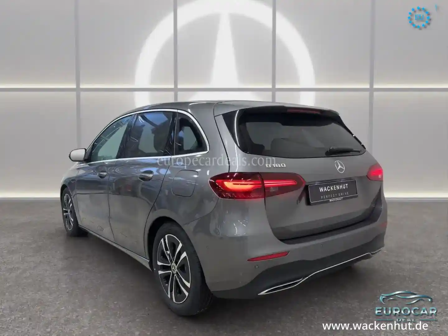 Mercedes-Benz B 180