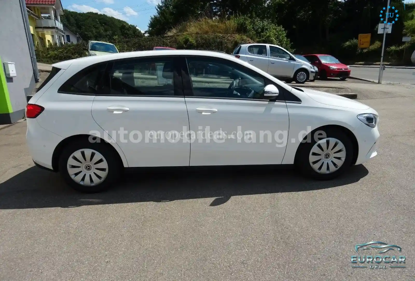 Mercedes-Benz B 180