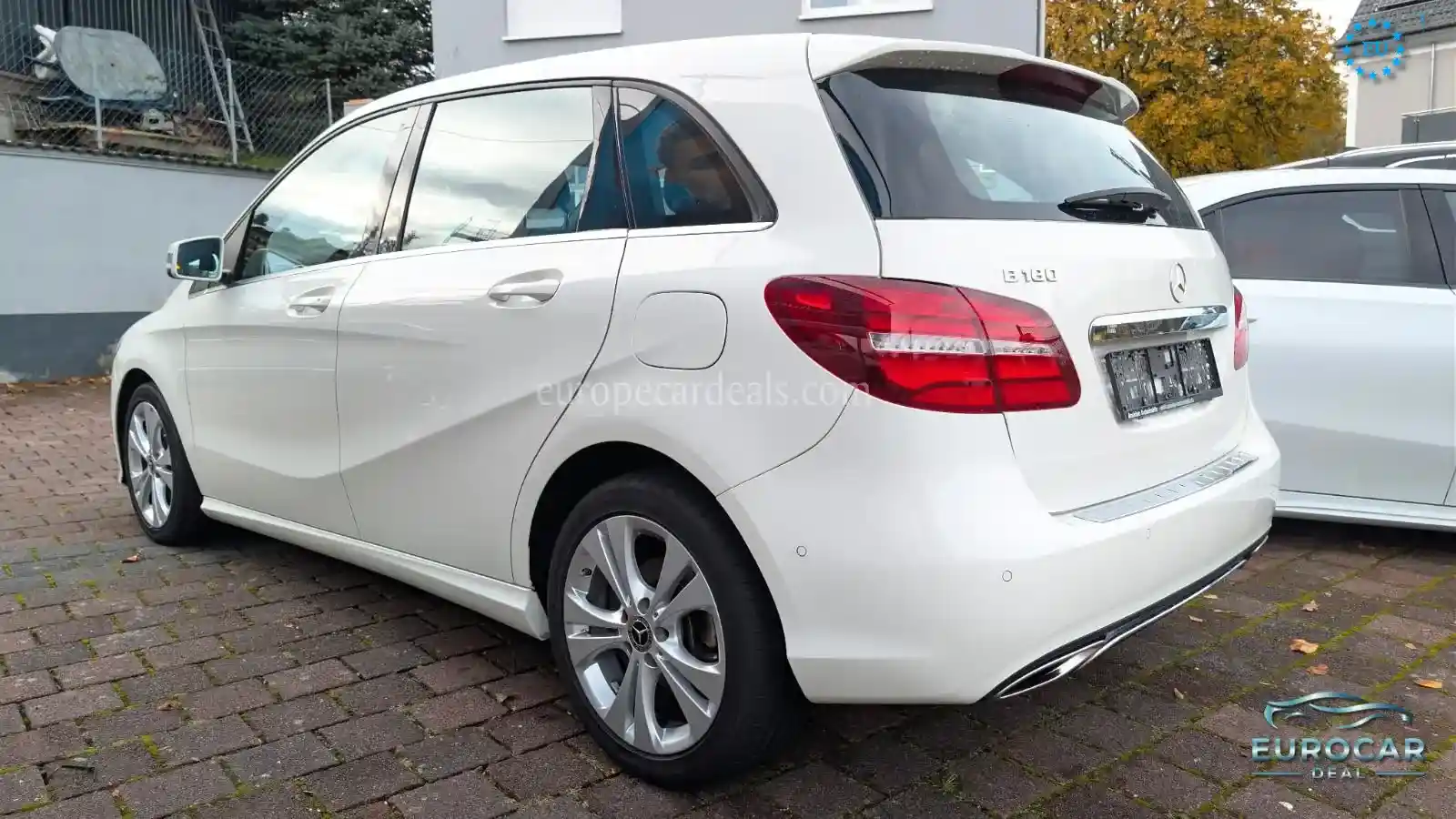 Mercedes-Benz B 180