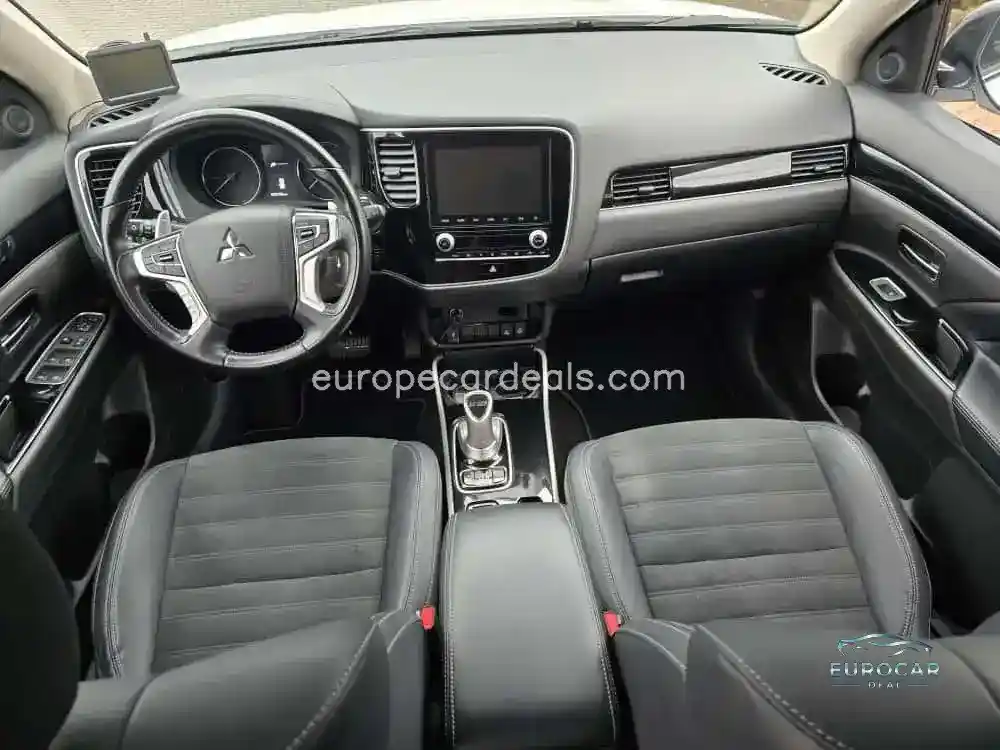 Mitsubishi Plug-in Hybrid Outlander