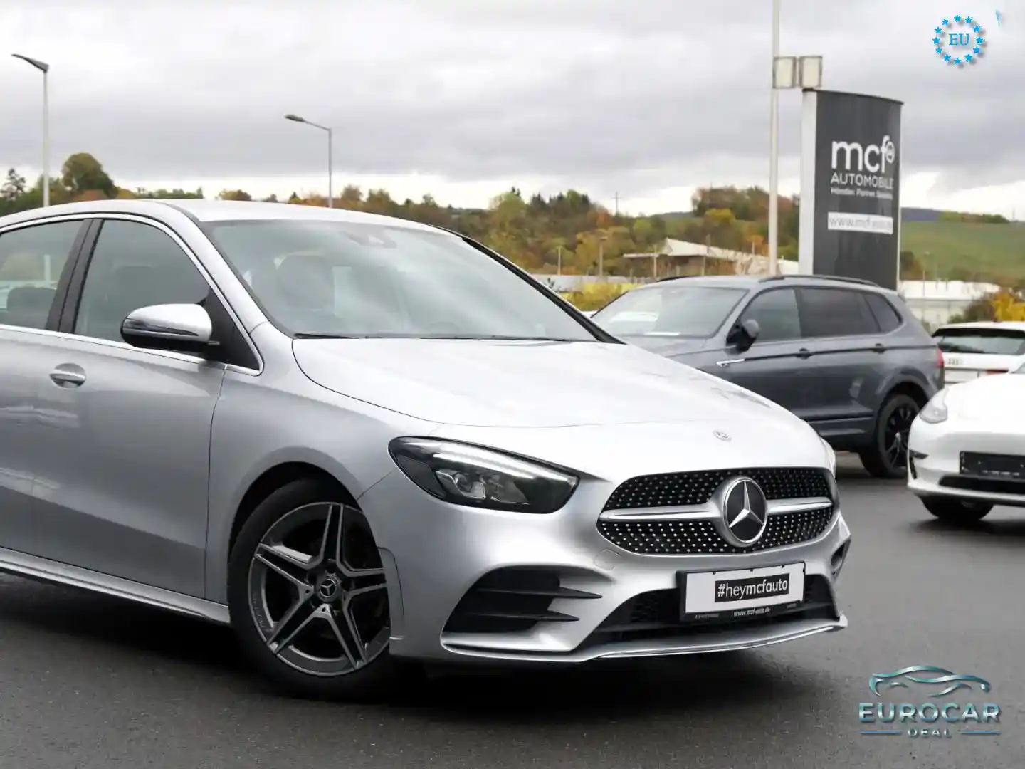Mercedes-Benz B 180