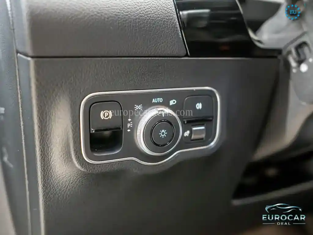 Mercedes-Benz B 220