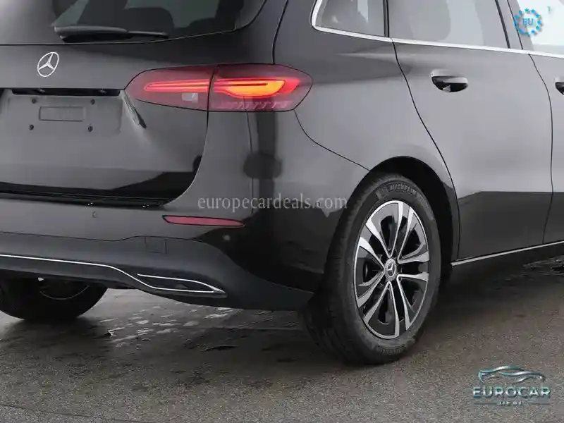 Mercedes-Benz B 200