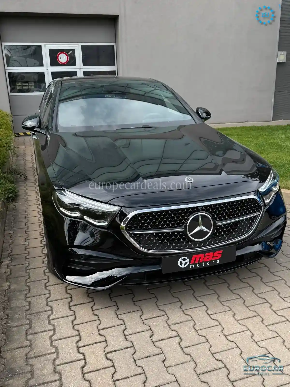 Mercedes-Benz E 200