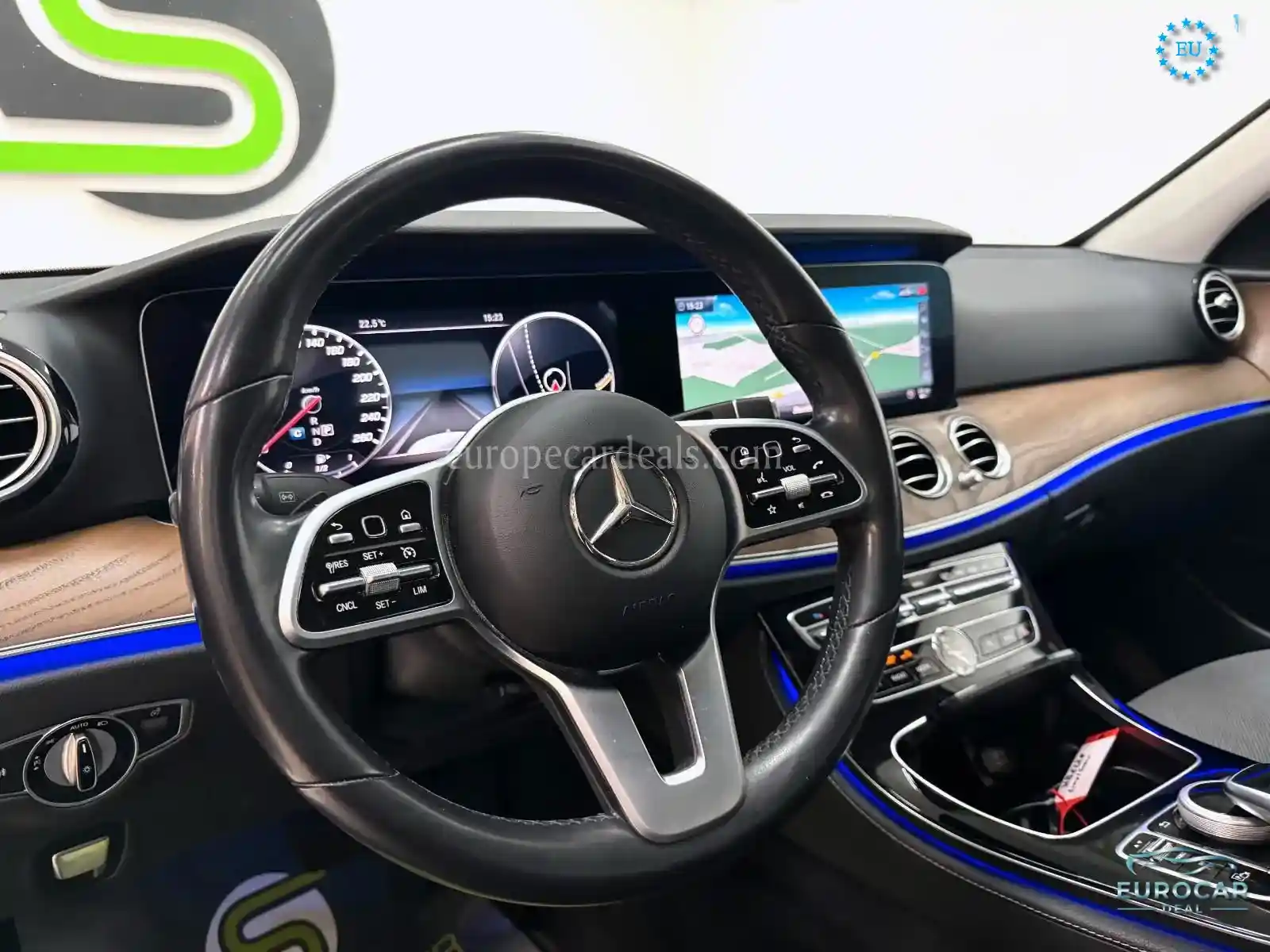 Mercedes-Benz E 220