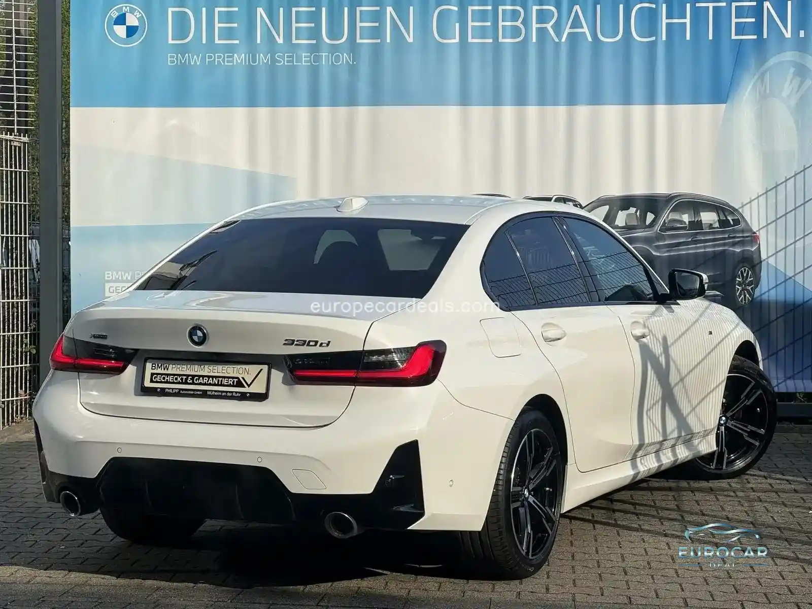 BMW 330