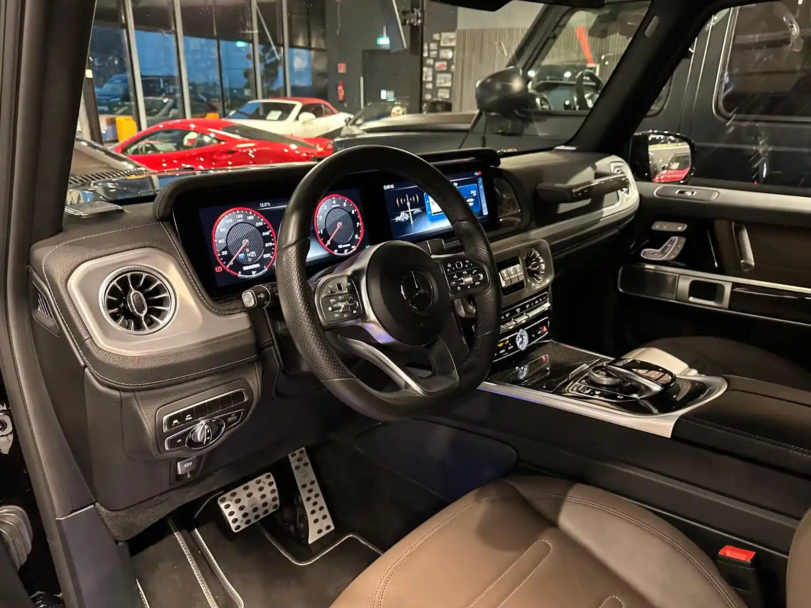 Mercedes-Benz G 500