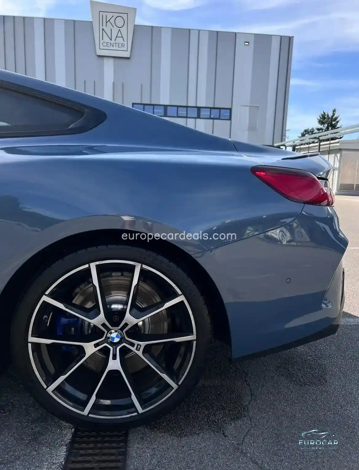 BMW 840