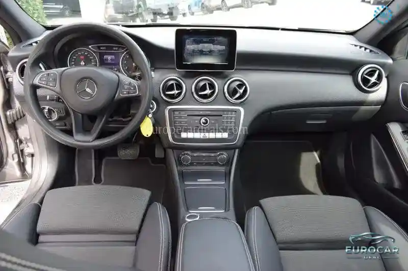 Mercedes-Benz A 160