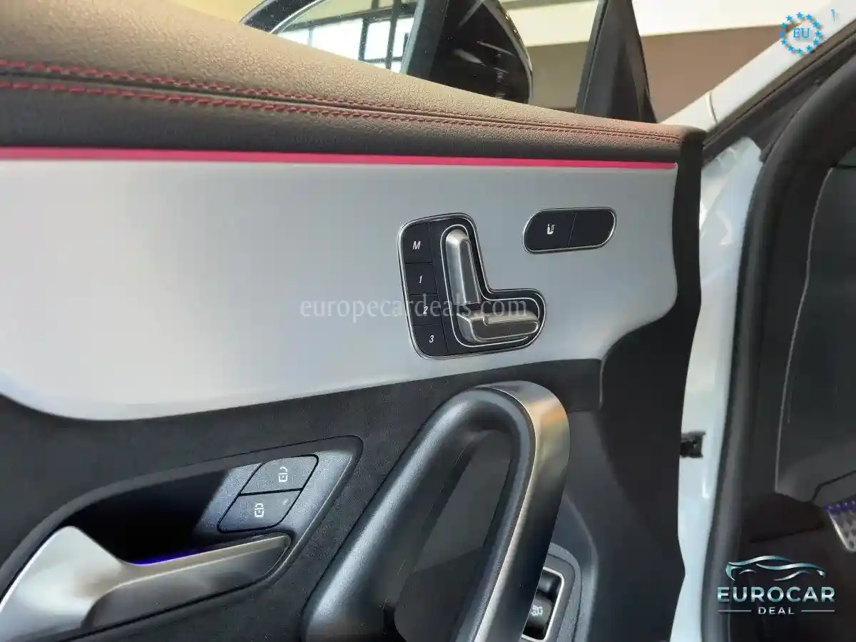 Mercedes-Benz CLA 45 AMG Shooting Brake