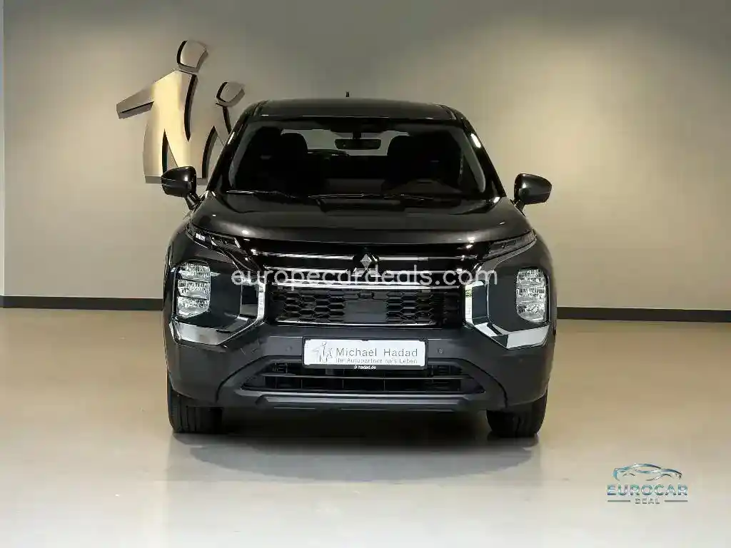 Mitsubishi Plug-in Hybrid Outlander
