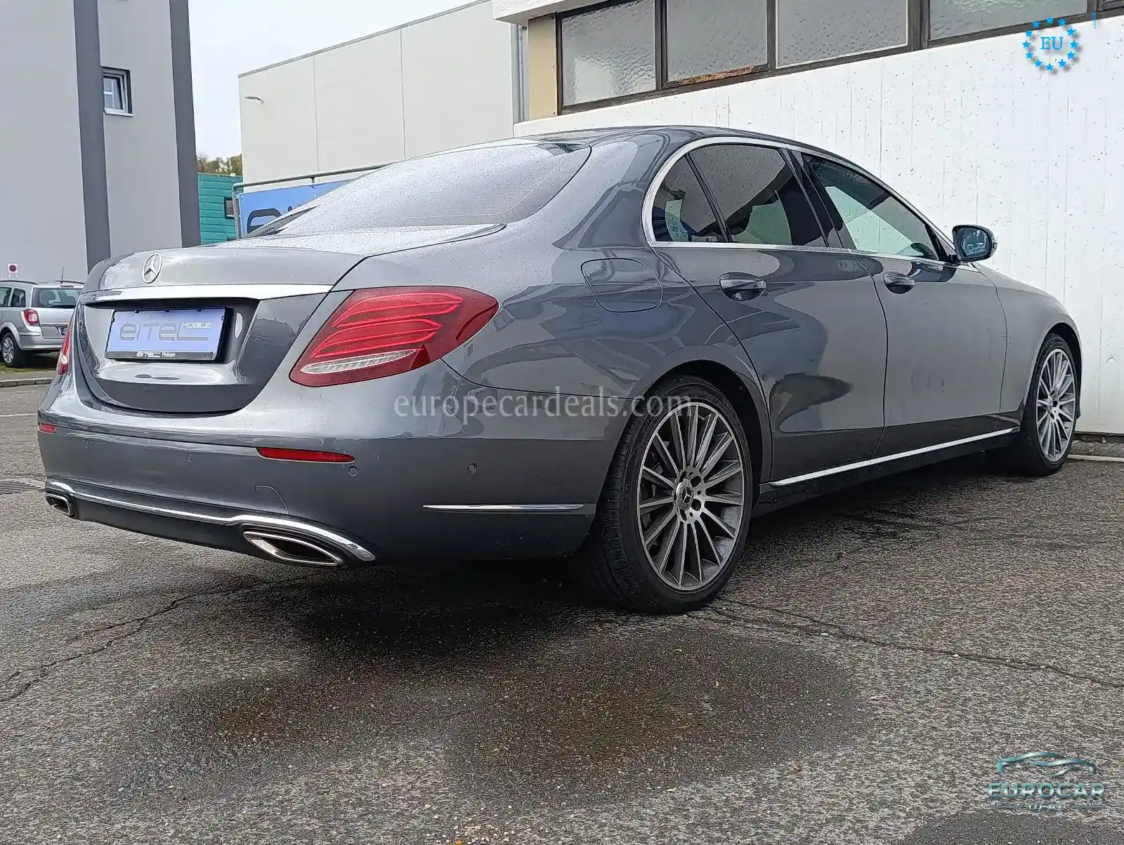 Mercedes-Benz E 200