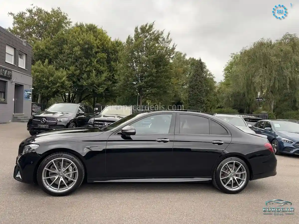Mercedes-Benz E 63 AMG