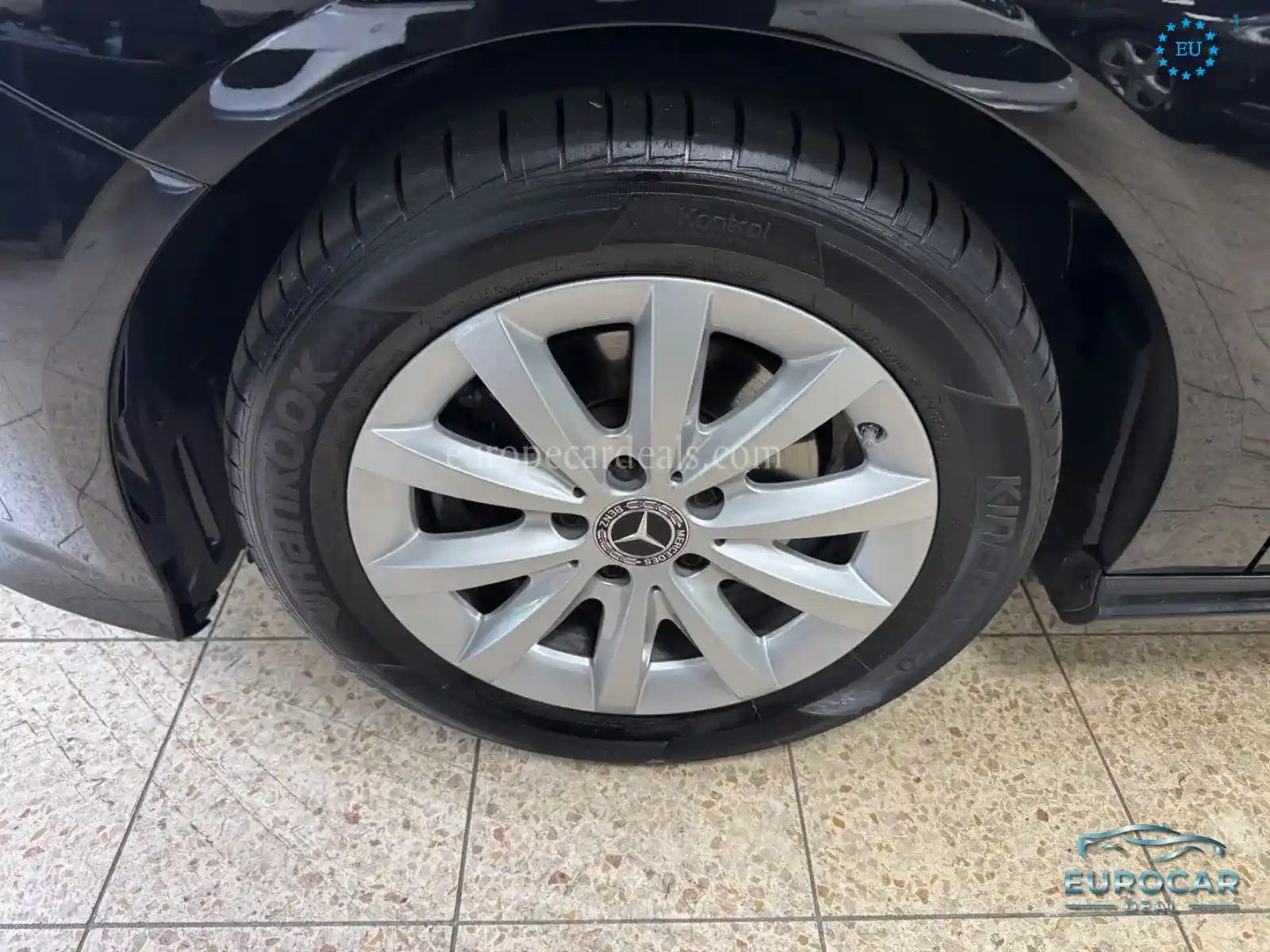 Mercedes-Benz B 200
